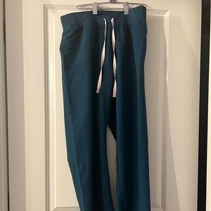 Caribbean Blue Livingston High Waisted Petite Basic Scrub Pants MPetite